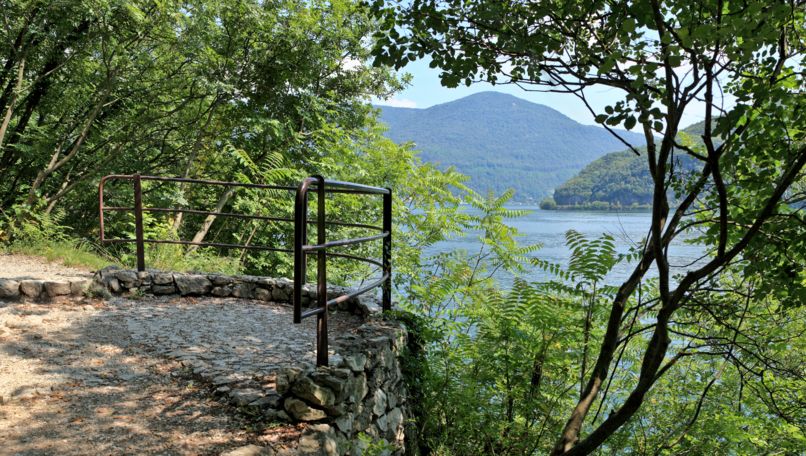 Around Monte Caslano