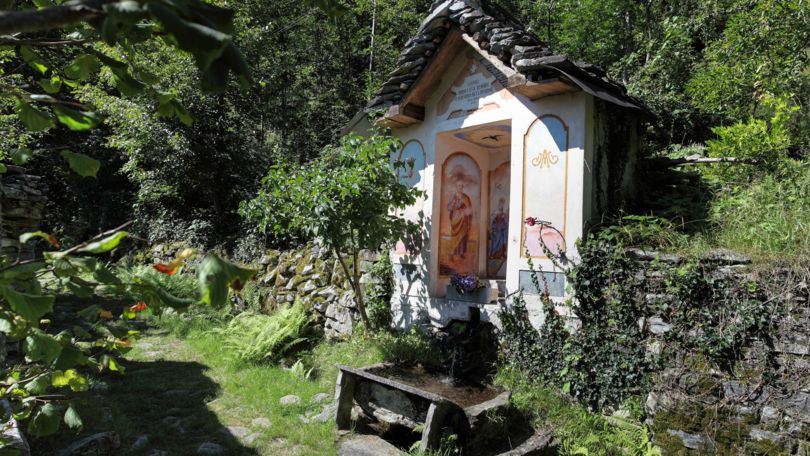 Intragna-Loco Mule Path