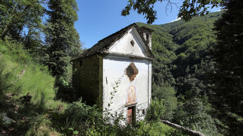 Intragna-Loco Mule Path